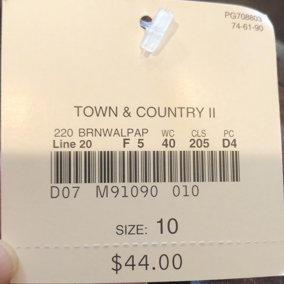 Apostrophe Ladies Skirt, Size 10 - Picture 9 of 9